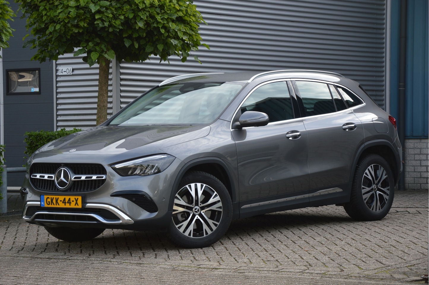 Mercedes-Benz GLA-Klasse - 250 e LUXURY LINE | LEDER | LED | 360 CAMERA | SFEERVERLICHTING | ENZ - AutoWereld.nl