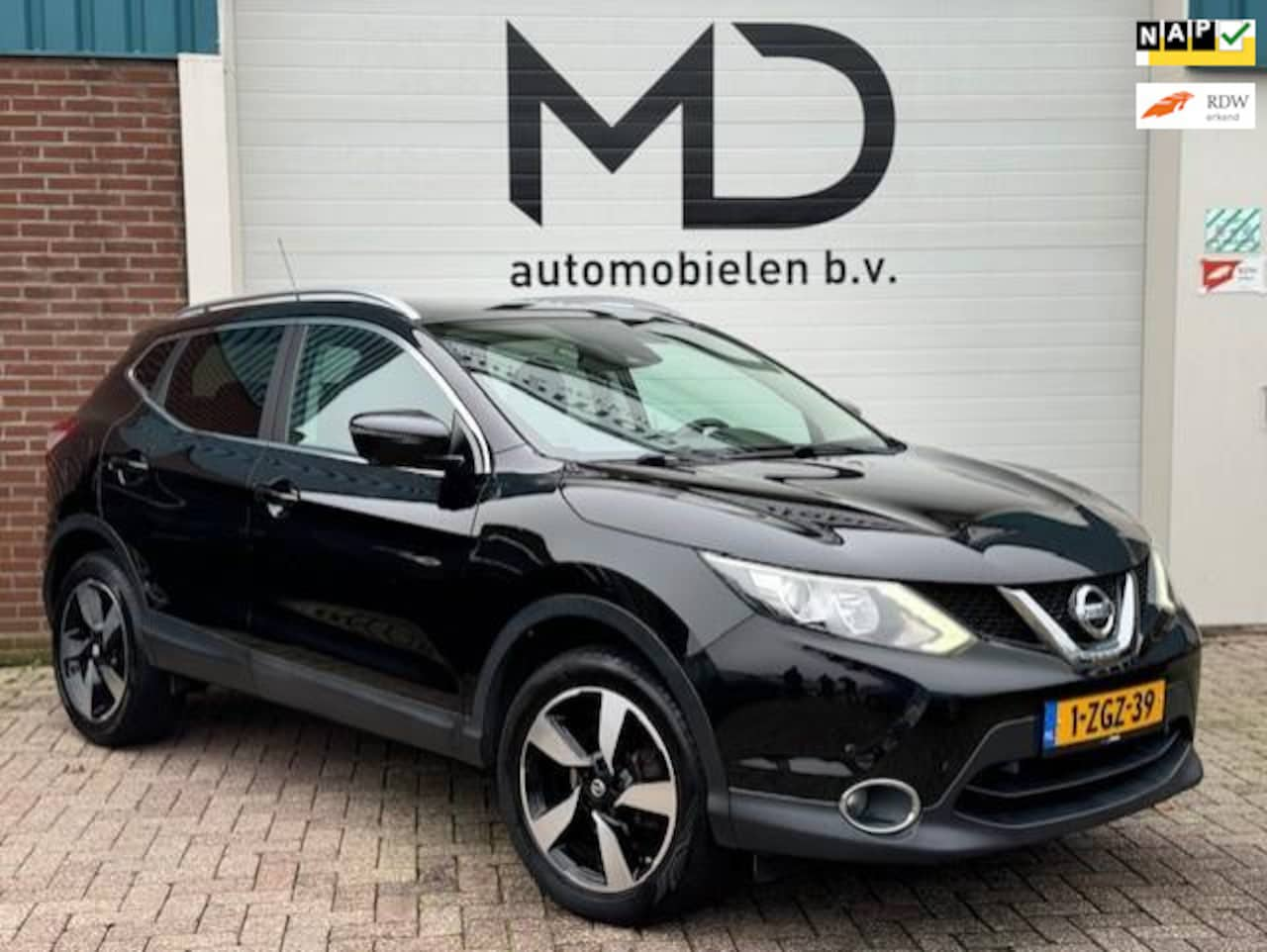 Nissan Qashqai - 1.2 Connect Edition / DealerOnderH / PanoDak - AutoWereld.nl