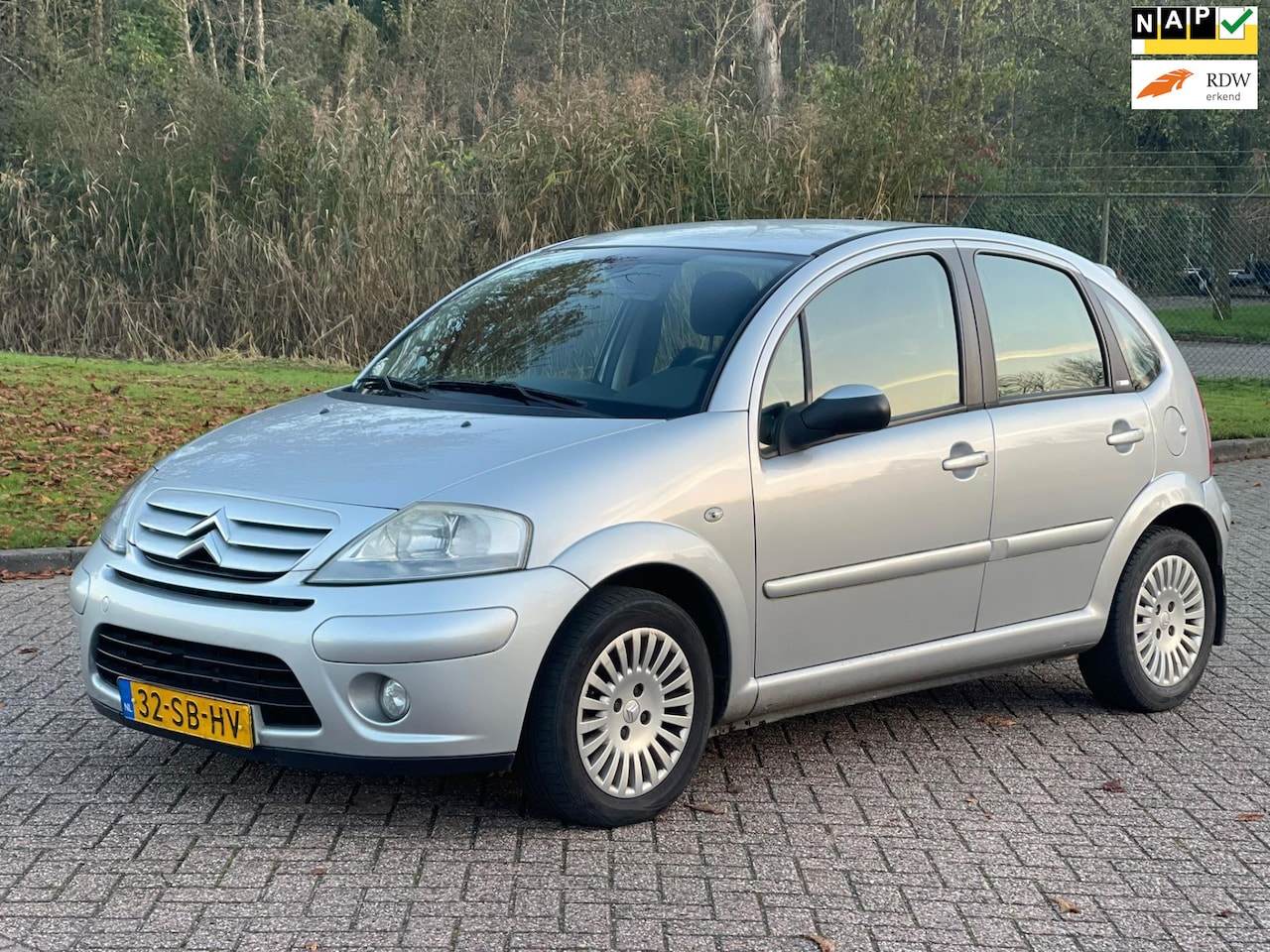 Citroën C3 - 1.4i Exclusive/APK TOT 18-11-2025 - AutoWereld.nl