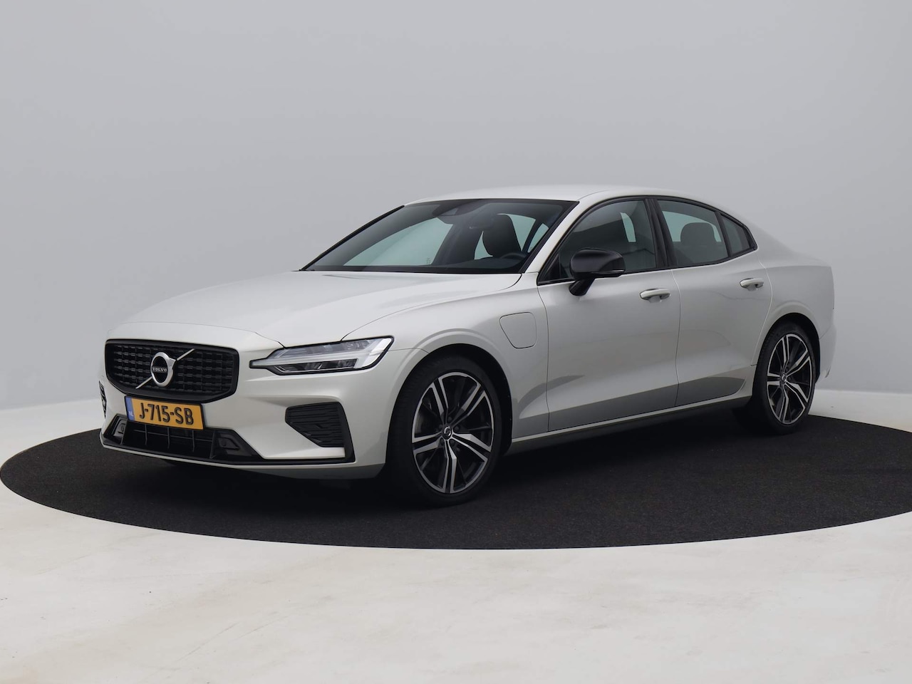 Volvo S60 - 2.0 Recharge T6 AWD R-Design | ADAPTIVE | H&K | MEMORY | STOEL- EN STUURVERW. - AutoWereld.nl