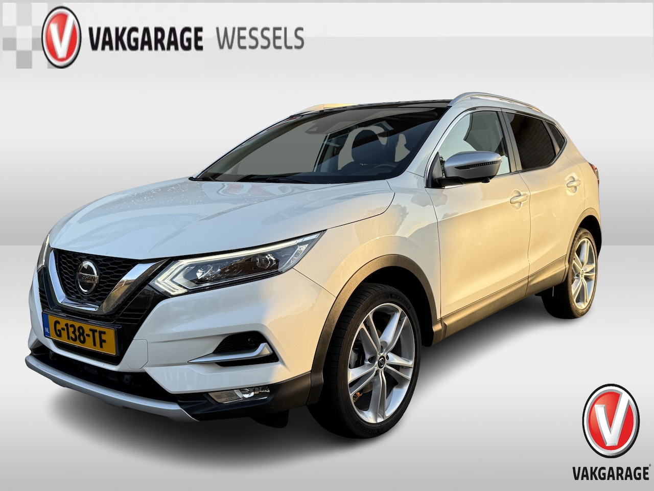 Nissan Qashqai - 1.3 DIG-T N-Motion | Camera | Clima | PDC | LED | Panoramadak | - AutoWereld.nl