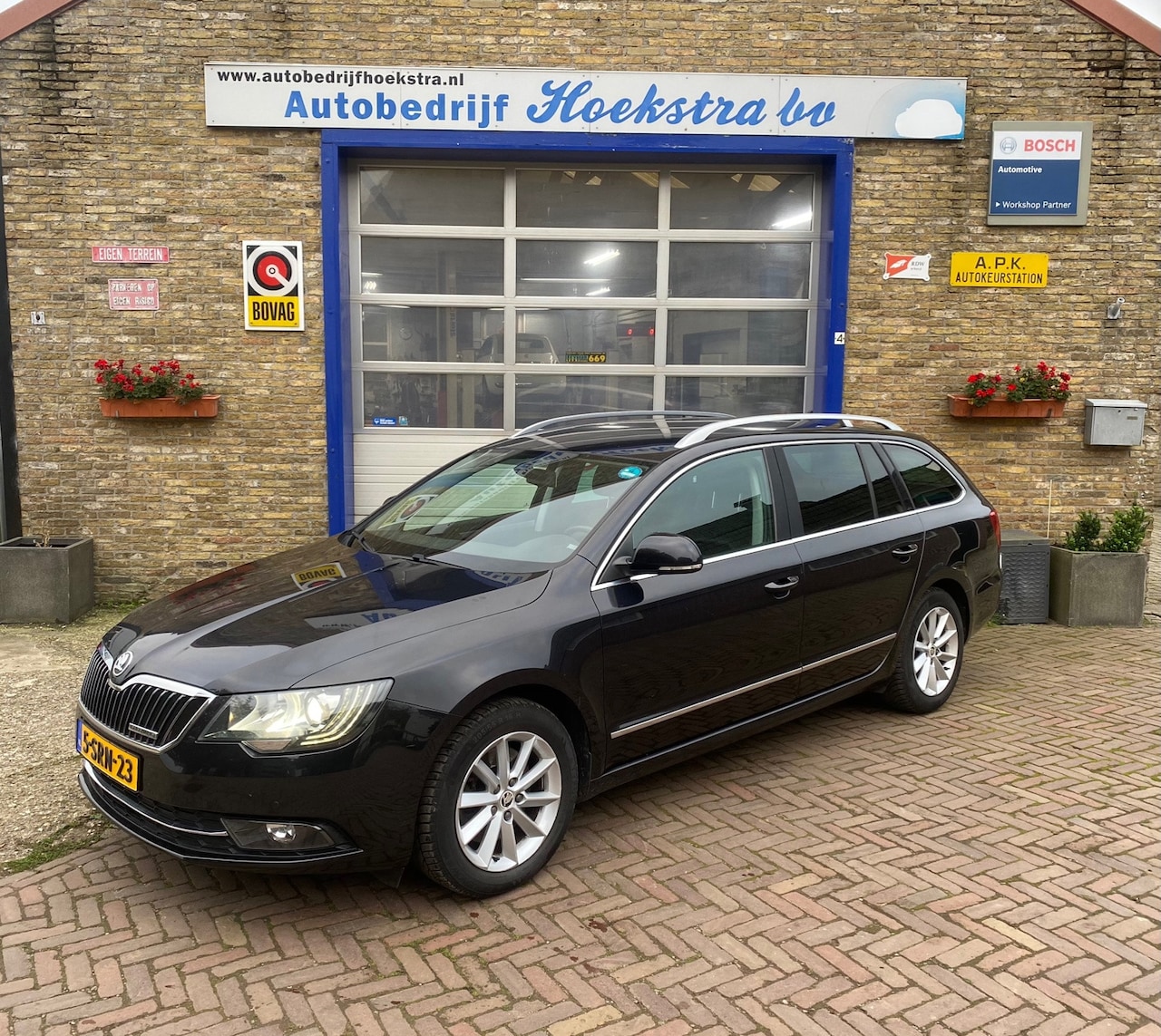 Skoda Superb Combi - 1.6 TDI Sprint Pro 1.6 TDI Sprint Pro - AutoWereld.nl