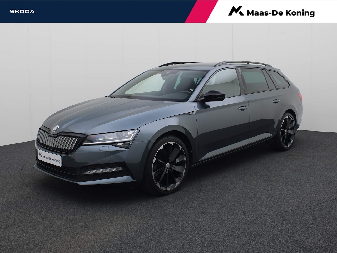 Skoda Superb - 1.4TSIiV 160kW/218PK Sportline DSG · Leder/Alcantara · Parkeersensoren + camera · Navigati - AutoWereld.nl