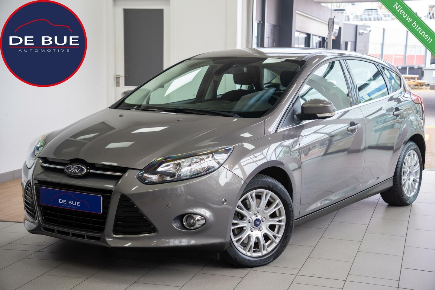 Ford Focus - 1.6 EcoBoost Titanium Airco Navi PDC Full Service - AutoWereld.nl