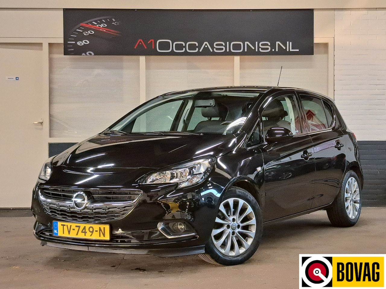 Opel Corsa - 1.0 Turbo Online Edition + NAVI !! - AutoWereld.nl