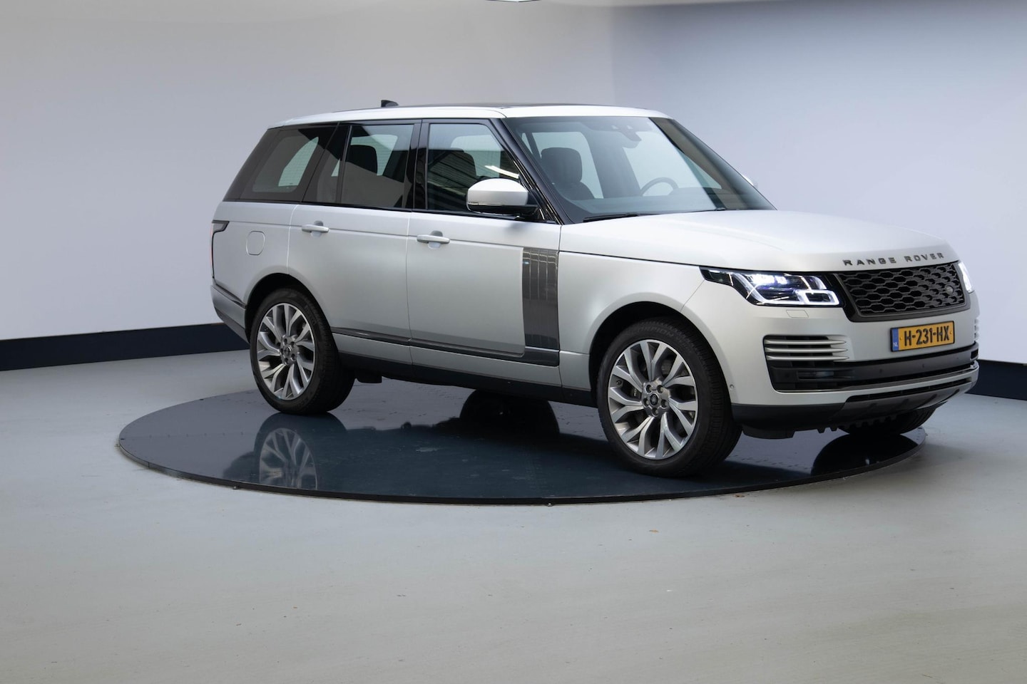 Land Rover Range Rover - 2.0 P400e Limited Edition 2.0 P400e Limited Edition - AutoWereld.nl