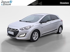 Hyundai i30 - 1.6 GDI Go | Navigatie | Cruise control | Trekhaak |