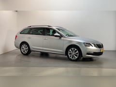 Skoda Octavia Combi - 1.0 TSI Greentech Business Edition Stoelverwarming Navigatie Parkeersensoren Leder-Stof Ap