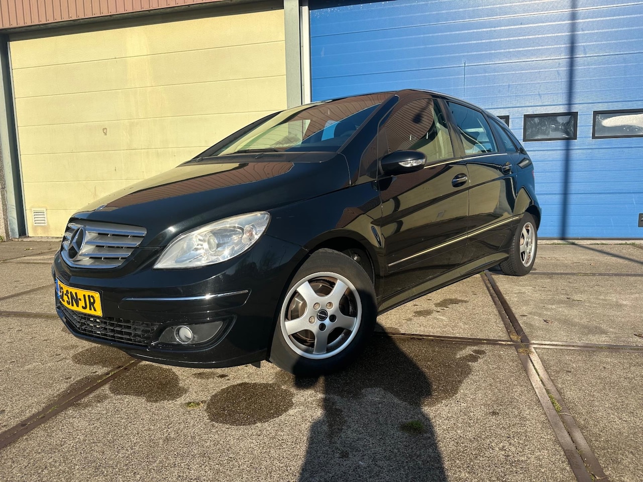 Mercedes-Benz B-klasse - 150 Airco! Zwart! Automaat! 215DKM NAP! - AutoWereld.nl