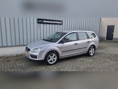 Ford Focus Wagon - 1.6-16V Champion