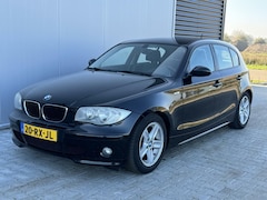 BMW 1-serie - 116i High Executive 4 deurs airco Sportstoelen