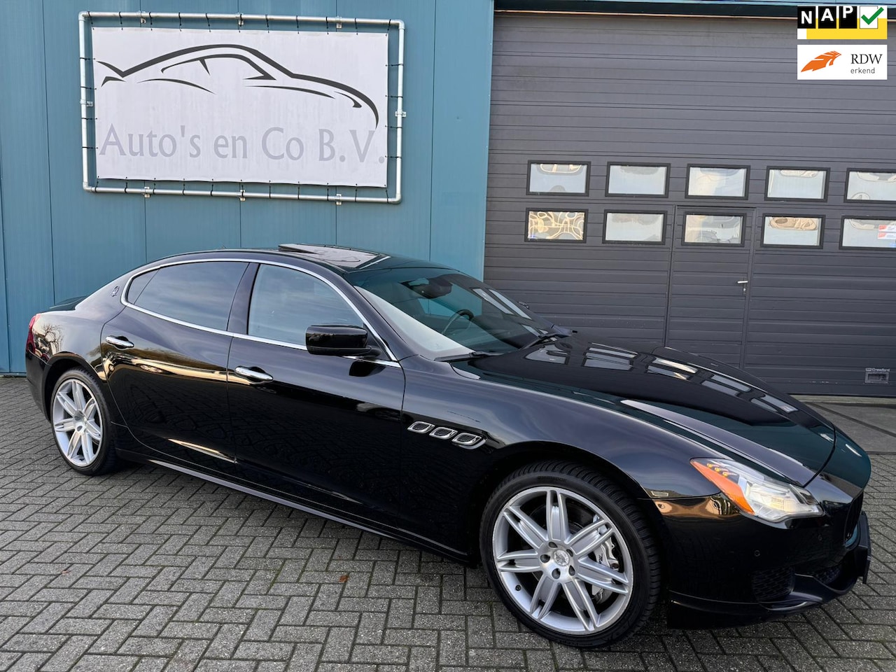 Maserati Quattroporte - 3.8 V8 GTS Leder Clima Bi-Xenon Elec dak Navi 20"Lm velgen Pdc Compleet Kroymans ondhouden - AutoWereld.nl