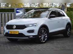 Volkswagen T-Roc - 1.5 TSI Sport - Pano|LED|ACC|Lane assist|Virtual cockpit