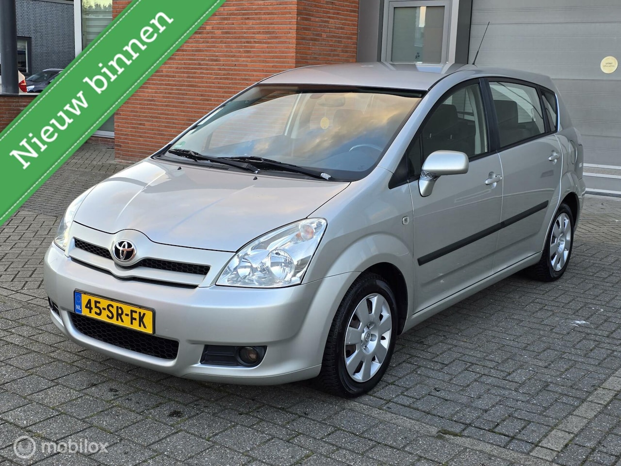 Toyota Corolla Verso - 1.8 VVT-i Sol 7p✅️Automaat✅️Apk - AutoWereld.nl