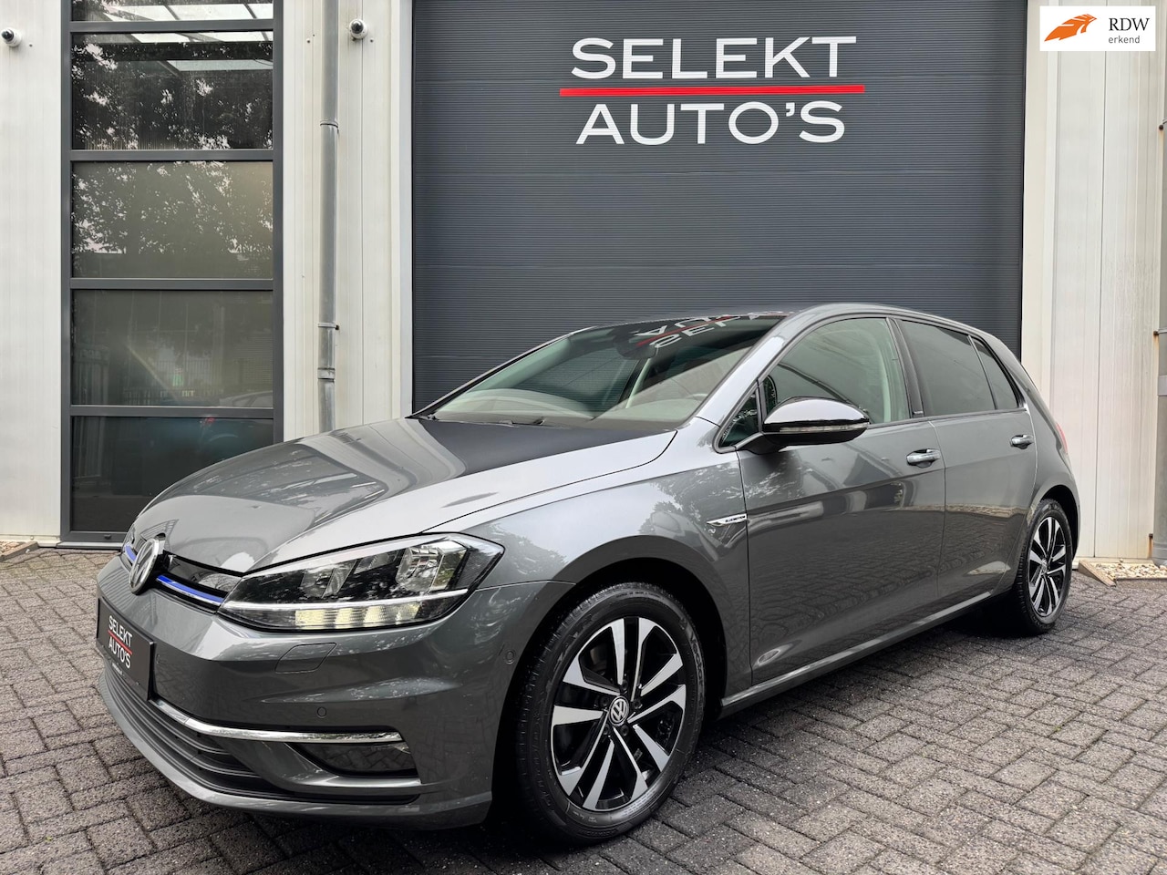 Volkswagen Golf - 1.5 TSI IQ Drive DSG Climate/Adaptief Cruise/Camera/Stoelverwarming/Navigatie/Bluetooth/PD - AutoWereld.nl