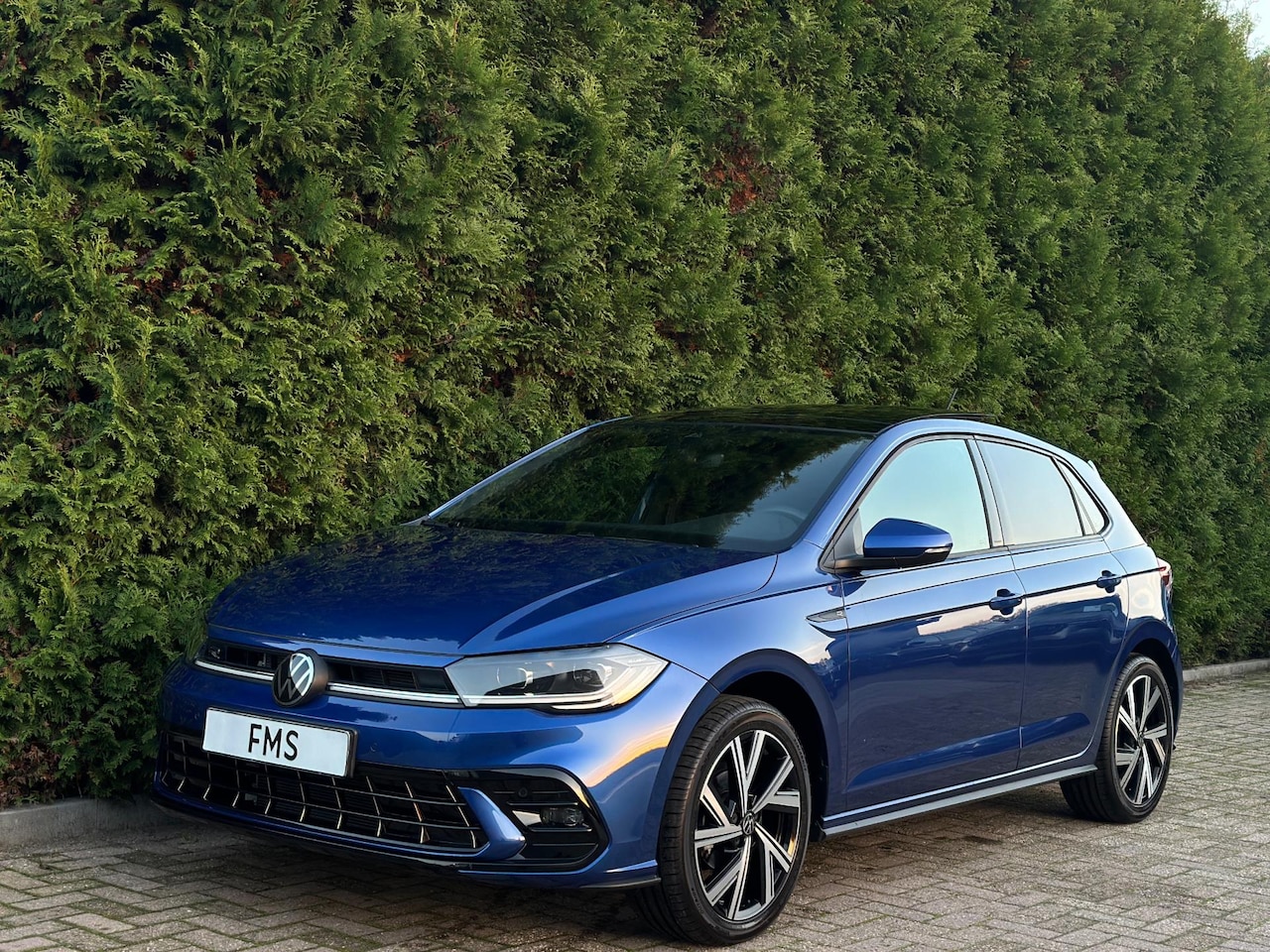 Volkswagen Polo - 1.0 TSI R-Line Panorama CarPlay Camera - AutoWereld.nl