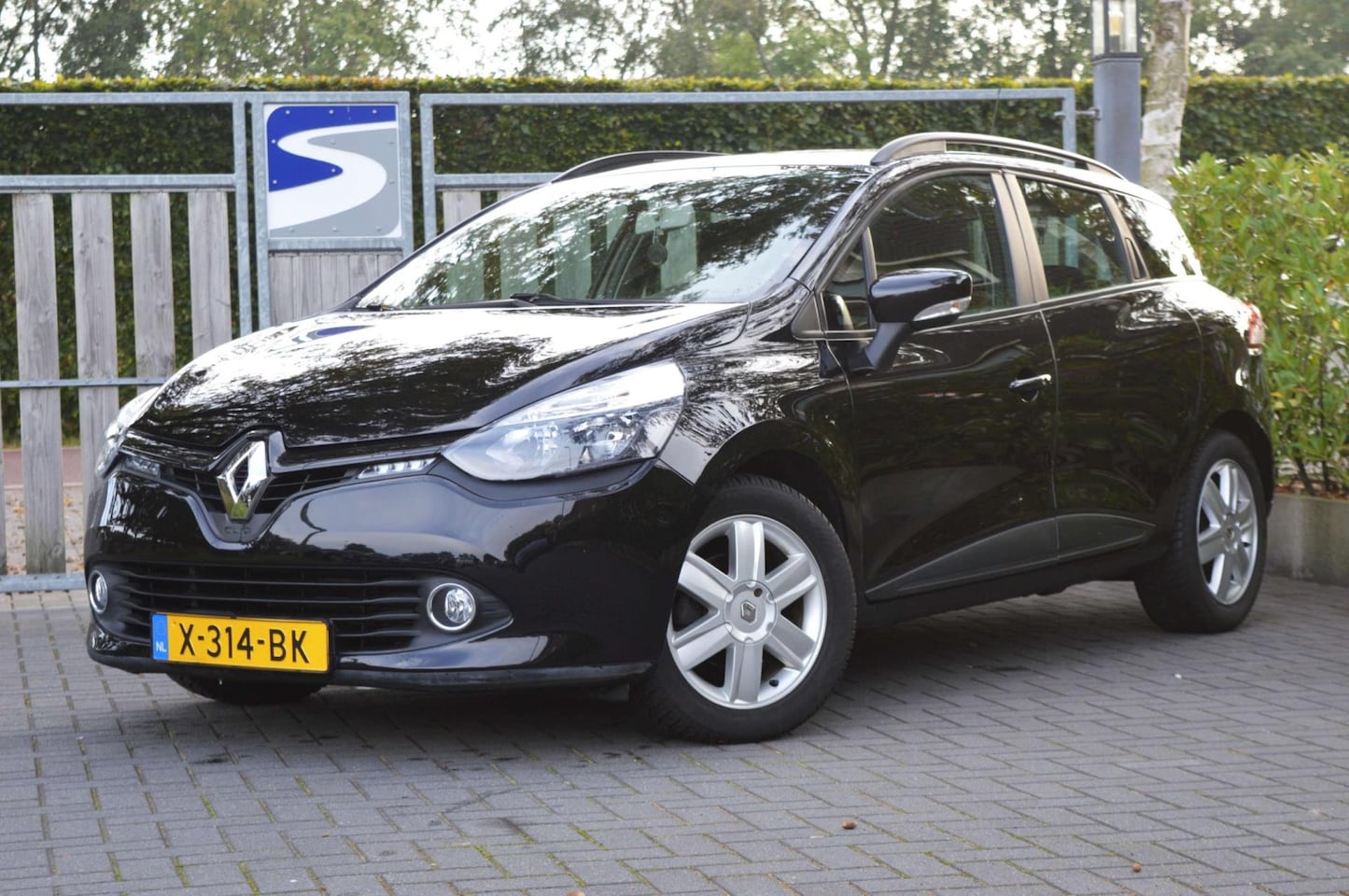 Renault Clio Estate - 0.9 TCe Expression - Navi|Airco|Cruise - AutoWereld.nl