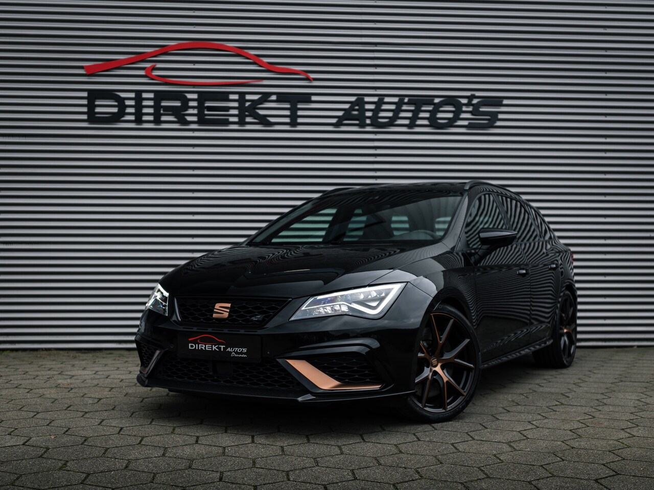 Seat Leon ST - 2.0 TSI CUPRA R 4DRIVE CARBON PANO BEATS BREMBO - AutoWereld.nl