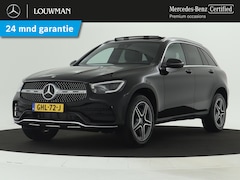 Mercedes-Benz GLC-klasse - 300 e AMG Plug-In Hybride | Panoramadak | Achteruitrijcamera | Trekhaak | Sfeerverlichting