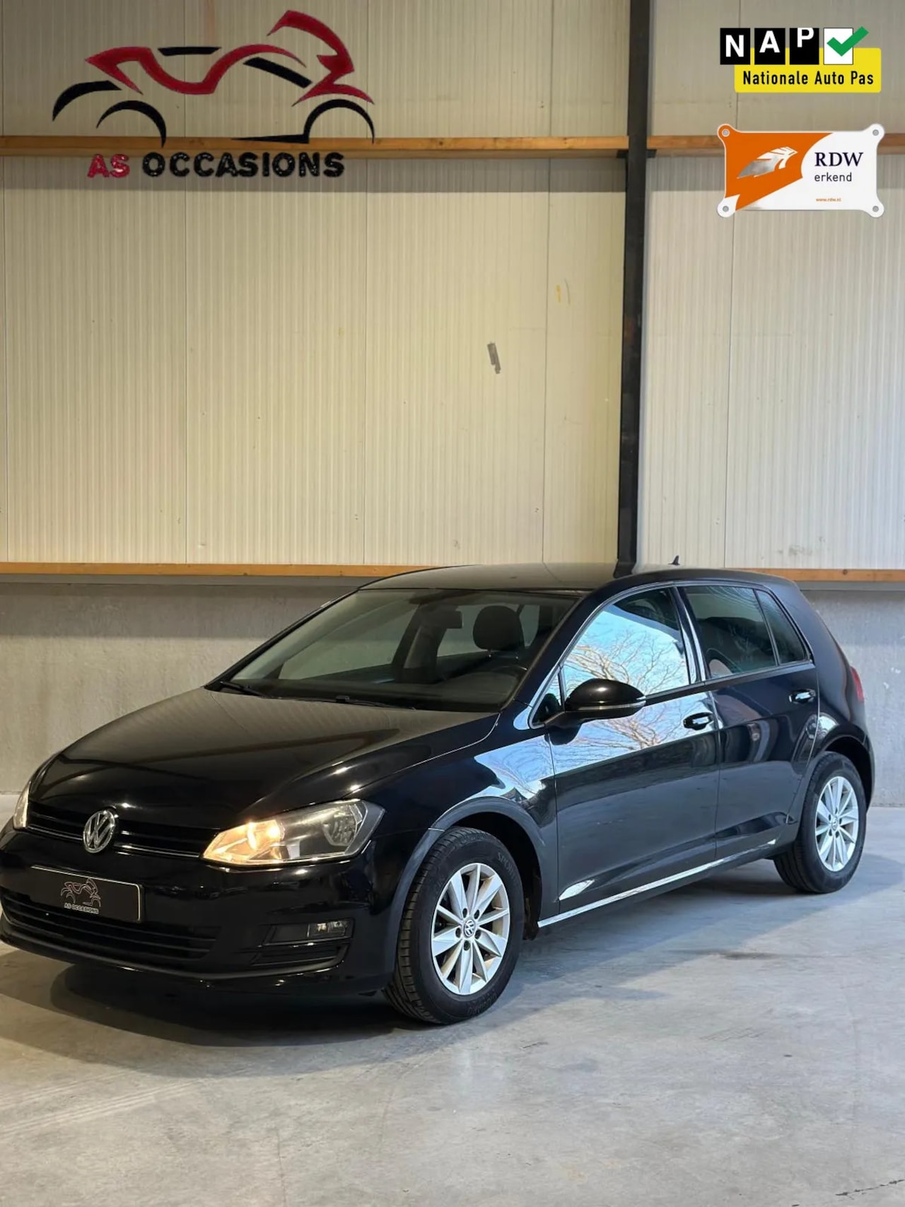 Volkswagen Golf - 1.6 TDI Comfortline 1.6 TDI Comfortline - AutoWereld.nl