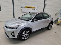 Kia Stonic - 1.0 T-GDi DynamicLine Navi | Camera | Pdc | Lmv | Airco | Cv op afstand