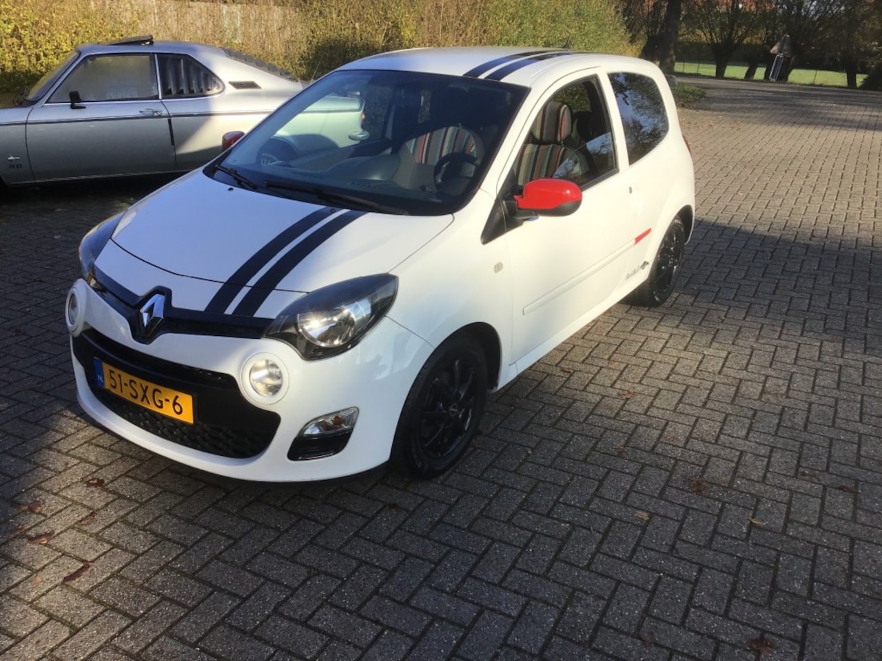 Renault Twingo - 1.2 16V COLLECTION RED BULL EDTION - AutoWereld.nl