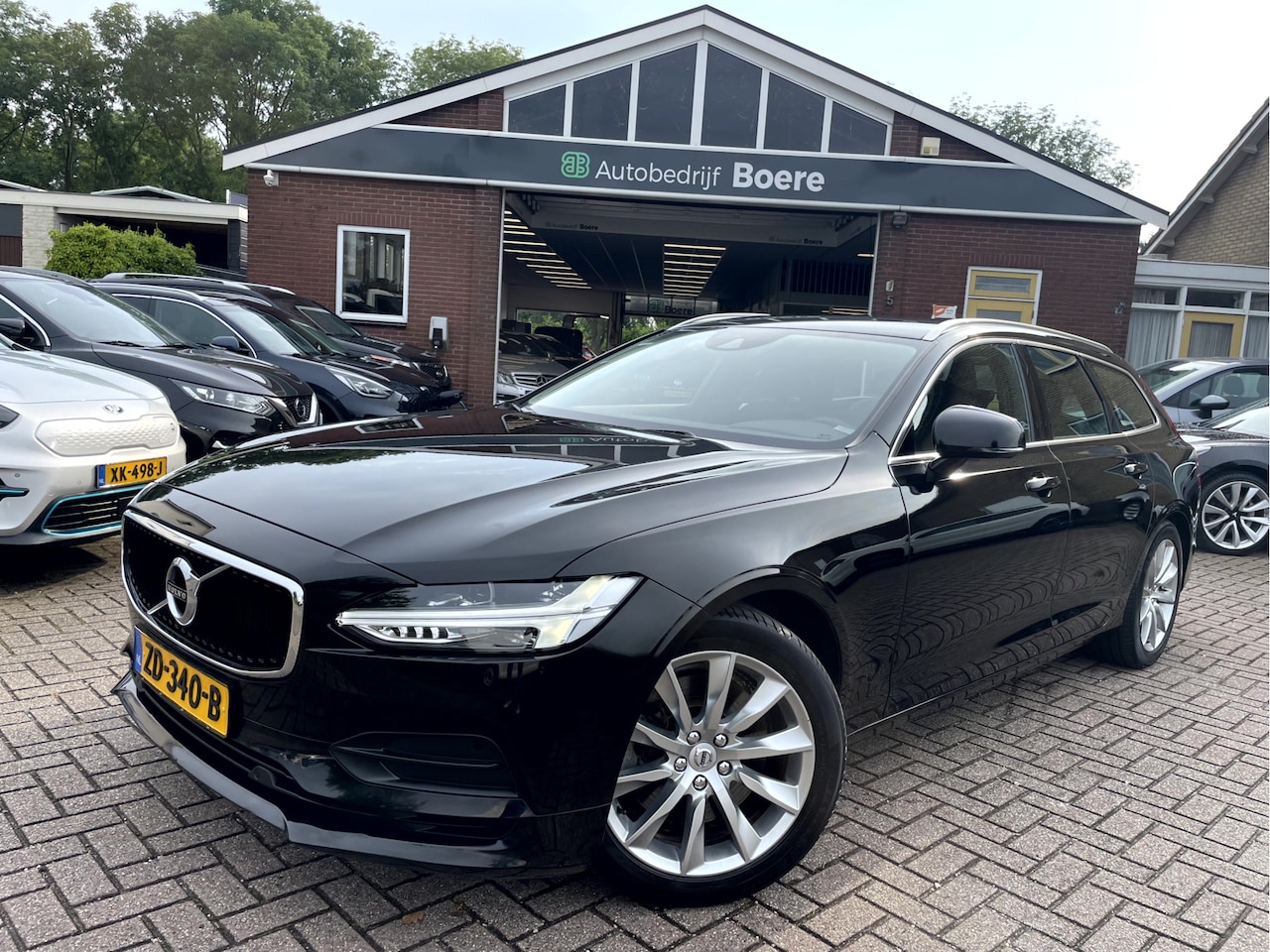 Volvo V90 - 2.0 T4 190pk Momentum Trekhaak, Leer, 18''Lmv, Stoel/StuurVerwarming - AutoWereld.nl