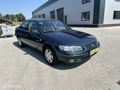 Toyota Camry - 2.2i Executive automaat leer