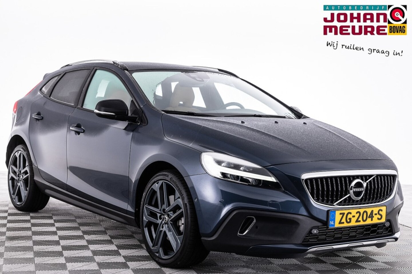 Volvo V40 Cross Country - 1.5 T3 Polar+ Luxury Automaat | LEDER | PANORAMADAK ✅ 1e Eigenaar . - AutoWereld.nl