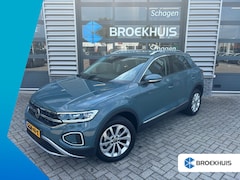 Volkswagen T-Roc - 1.5 TSI 150 pk Style DSG | Navi via App | LED | Cruise Adaptief | Sensoren |