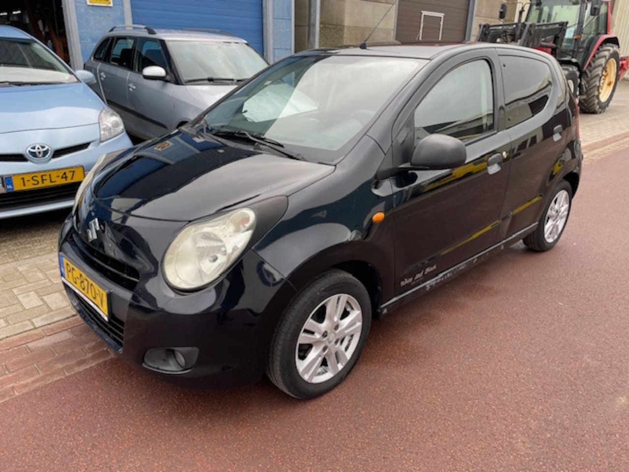 Suzuki Alto - 1.0 Black Edition 2010 Airco APK aug-2025 Leuke auto met 14" sportvelgen, elek. ramen, etc - AutoWereld.nl