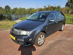 Skoda Fabia Combi - 1.4-16V Equipe plus | APK 18-09-2025 |