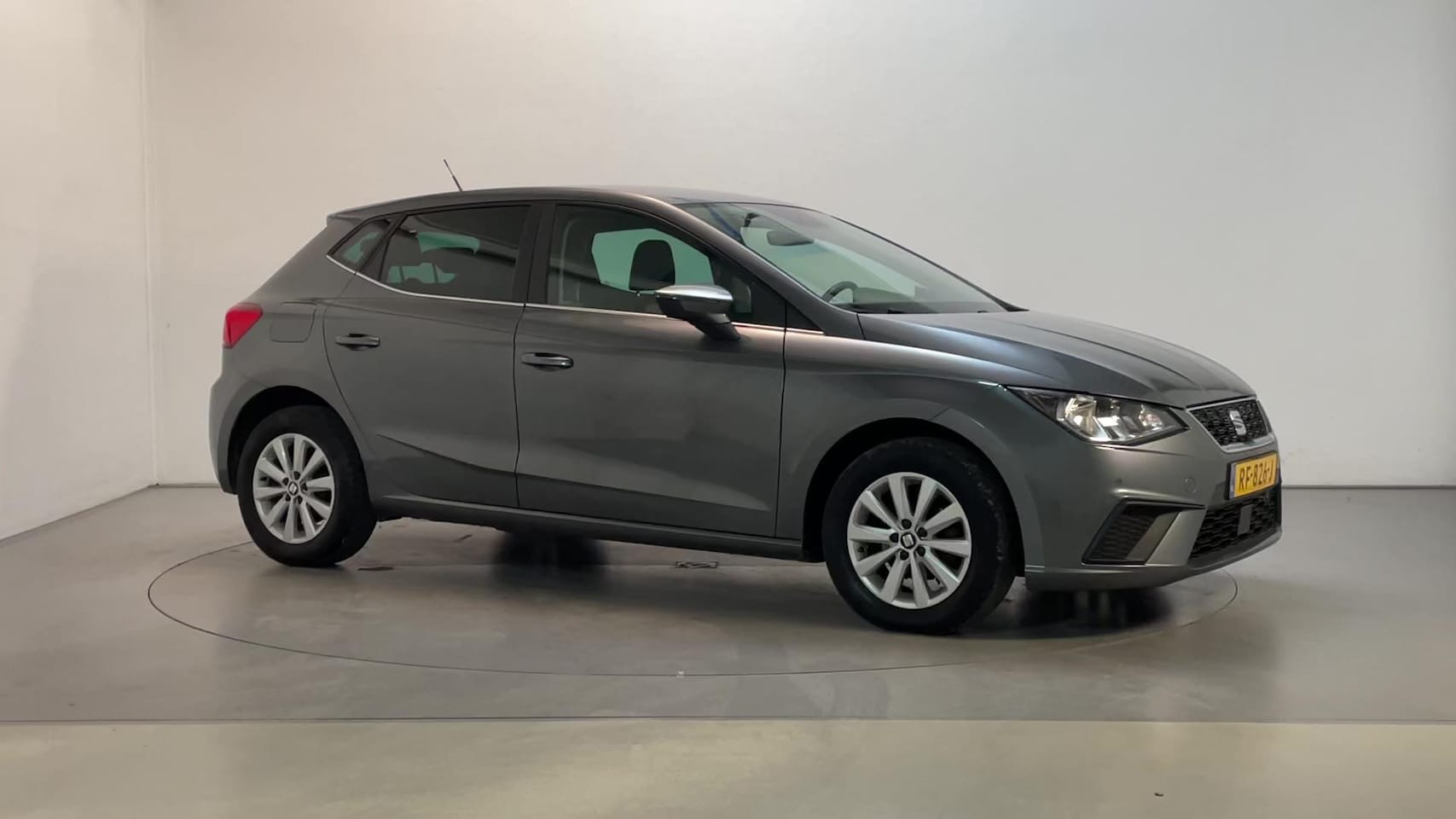 Seat Ibiza - 1.0 TSI Style Business Intense Camera Navigatie App-Connect - AutoWereld.nl