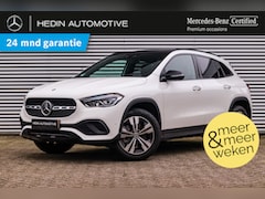 Mercedes-Benz GLA-Klasse - GLA 250 Automaat Luxury Line | Nightpakket | Distronic | Panoramadak | Trekhaak | LED | Ke