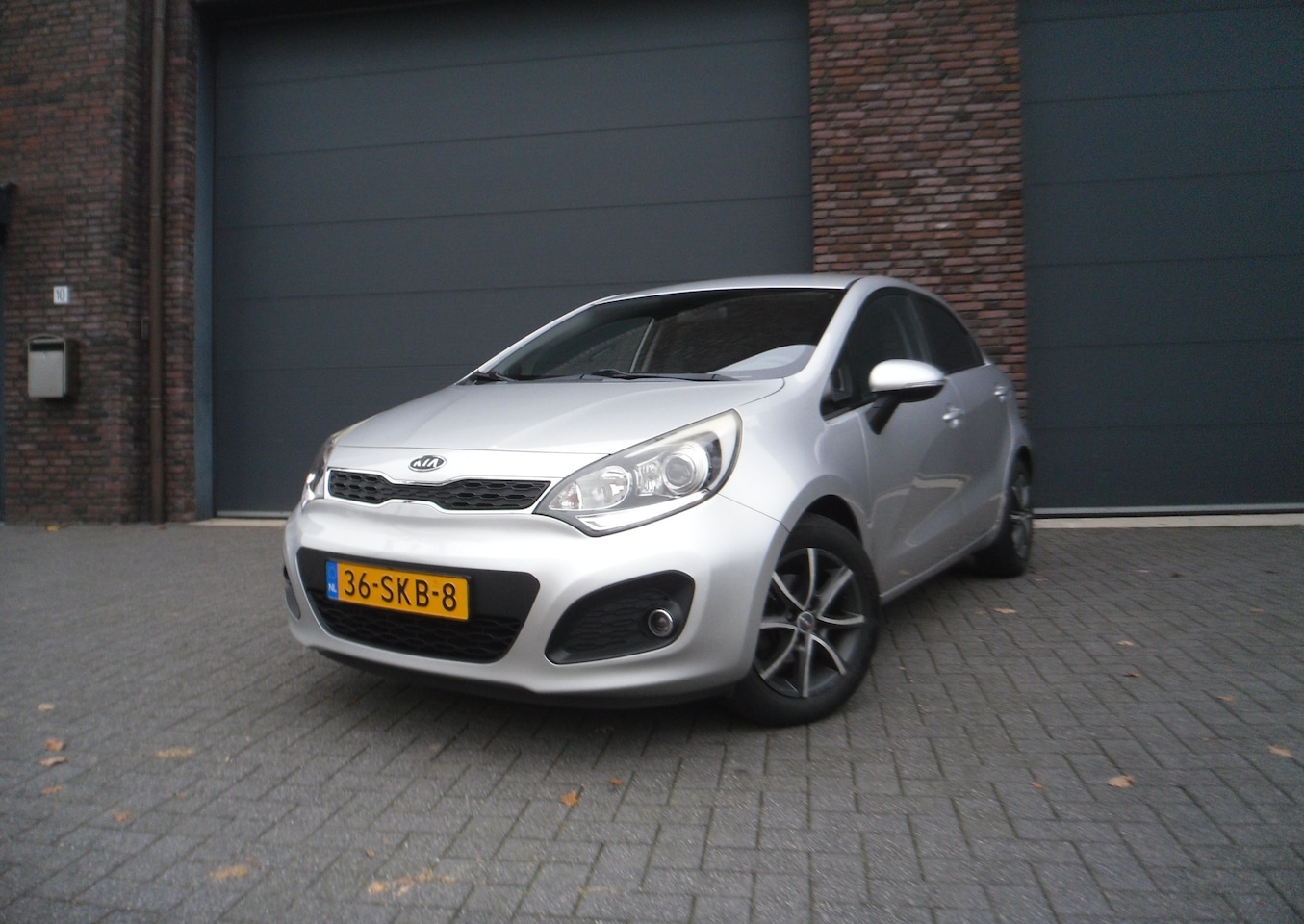 Kia Rio - 1.2 CVVT Plus Pack 114d KM Nap Eerste eigenaar - AutoWereld.nl