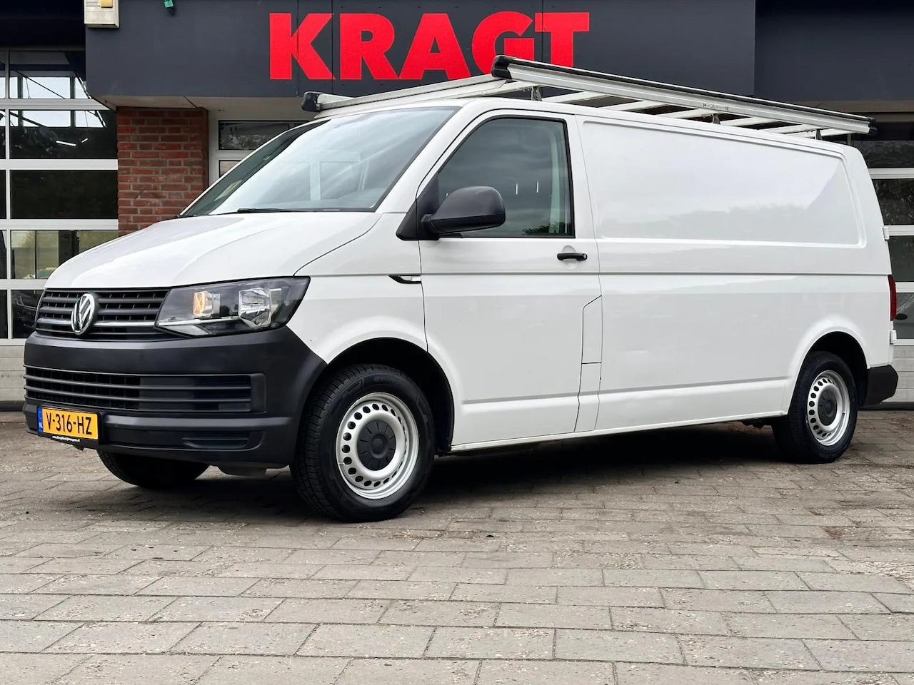 Volkswagen Transporter - 2.0 TDI L2H1 2.0 TDI L2H1, Airco, Cruise, trekhaak, airco, imperiaal - AutoWereld.nl