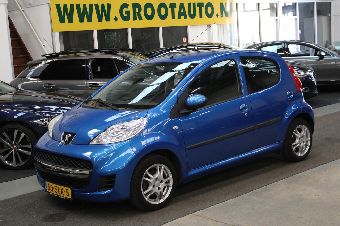 Peugeot 107 - 1.0-12V XS 1.0-12V XS 5drs, Airco, Isofix, Stuurbekrachtiging - AutoWereld.nl