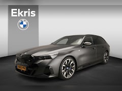 BMW i5 Touring - M60xDrive | M-Sportpakket | LED | HUD | Trekhaak | Schuifdak | Comfortzetels | DAB | Bower