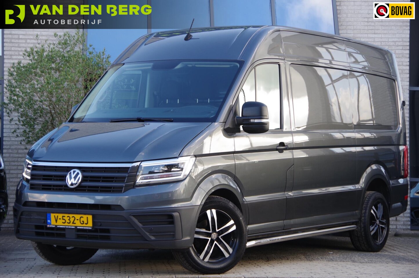 Volkswagen Crafter - 35 2.0 TDI L3H3 Highline LED, TREKHAAK, APPLE CARPLAY, CRUISE, AIRCO, NL AUTO, NAP - AutoWereld.nl