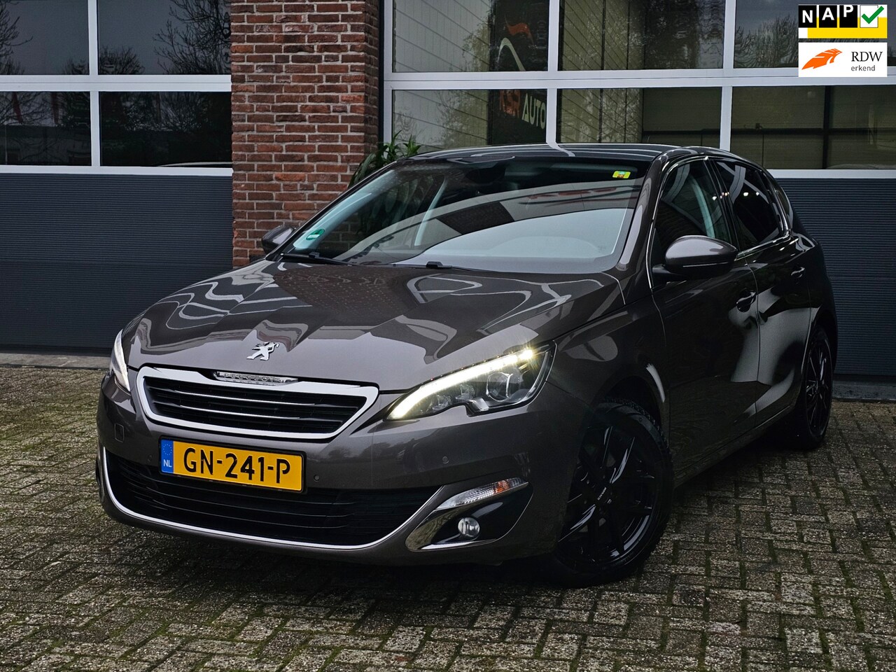 Peugeot 308 - 1.2 PureTech Blue Lease Premium Nap |Led |Navi - AutoWereld.nl