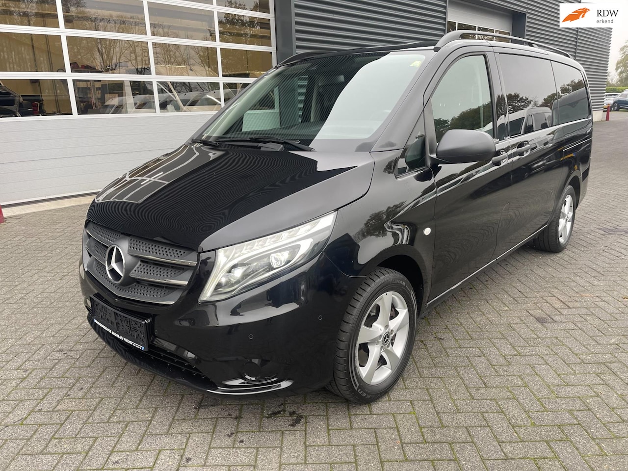 Mercedes-Benz Vito - 116 CDI Lang Led 4x4 8 pers airco - AutoWereld.nl