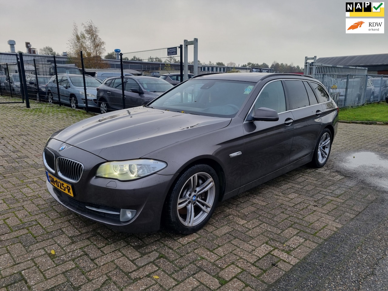 BMW 5-serie Touring - 530d High Executive Automaat Nav.+ Clima Bj:2012 - AutoWereld.nl