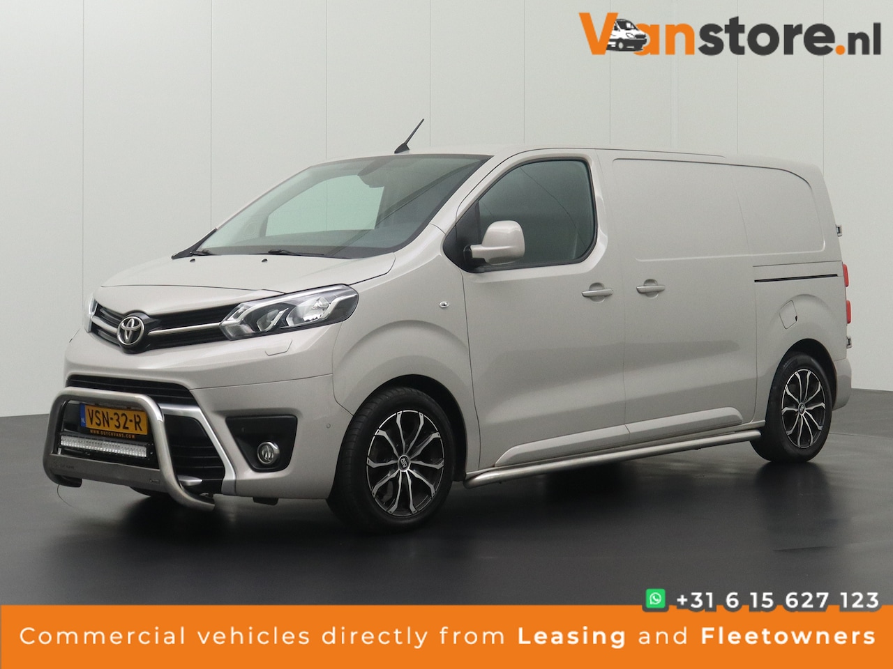 Toyota ProAce - 2.0 D-4D 150PK Professional | Navigatie | Camera | 2xSchuifdeur | Trekhaak - AutoWereld.nl