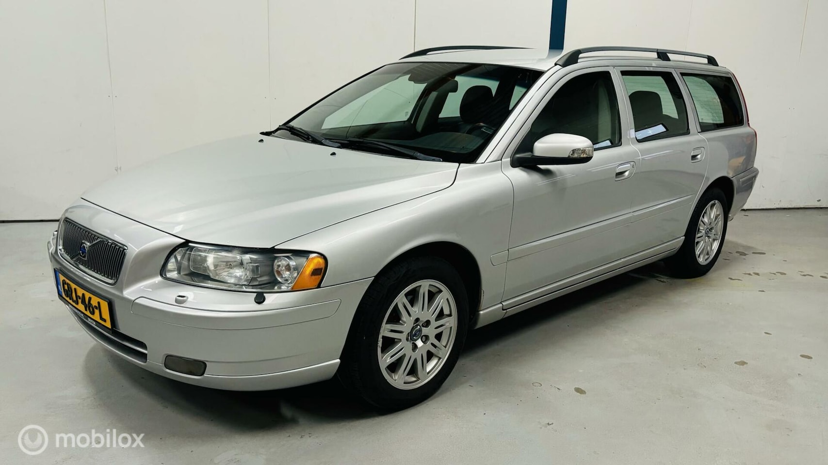 Volvo V70 - 2.4 Edition AUTOMAAT / YOUNGTIMER - AutoWereld.nl