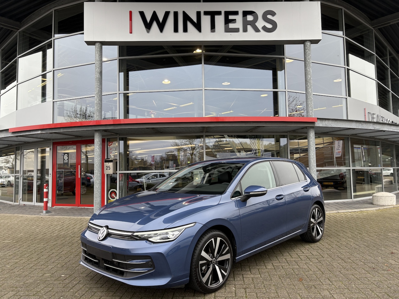 Volkswagen Golf - 1.5 eTSI DSG Style 18" LMV Carplay Keyless Ecc-Airco Memory Seats - AutoWereld.nl