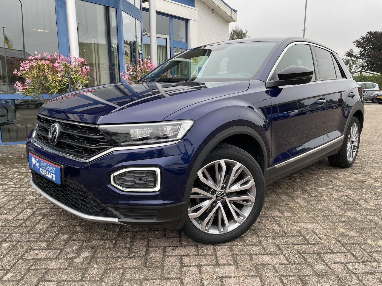 Volkswagen T-Roc - 1.0 TSI Style Business | Trekhaak, Digitaal Display, LED, Navigatie, Parkeersensoren V+A, - AutoWereld.nl