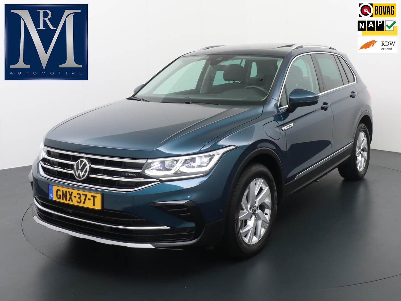 Volkswagen Tiguan - 1.4 TSI eHybrid Elegance Business+ | PANO | ELEK. KOFFER | VIRTUAL DASH | CAMERA - AutoWereld.nl