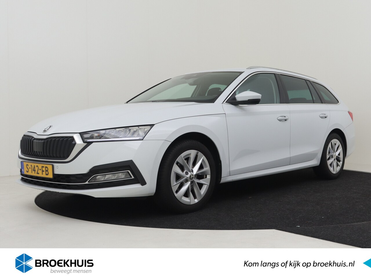 Skoda Octavia Combi - 1.0 e-TSI Business Edition 111pk | 1e eigenaar | Cruise control | Keyless | Navigatie | Tr - AutoWereld.nl