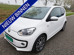 Volkswagen Up! - 1.0 move up * 121.257 km * Airco * LM velgen * Stoelverwarming