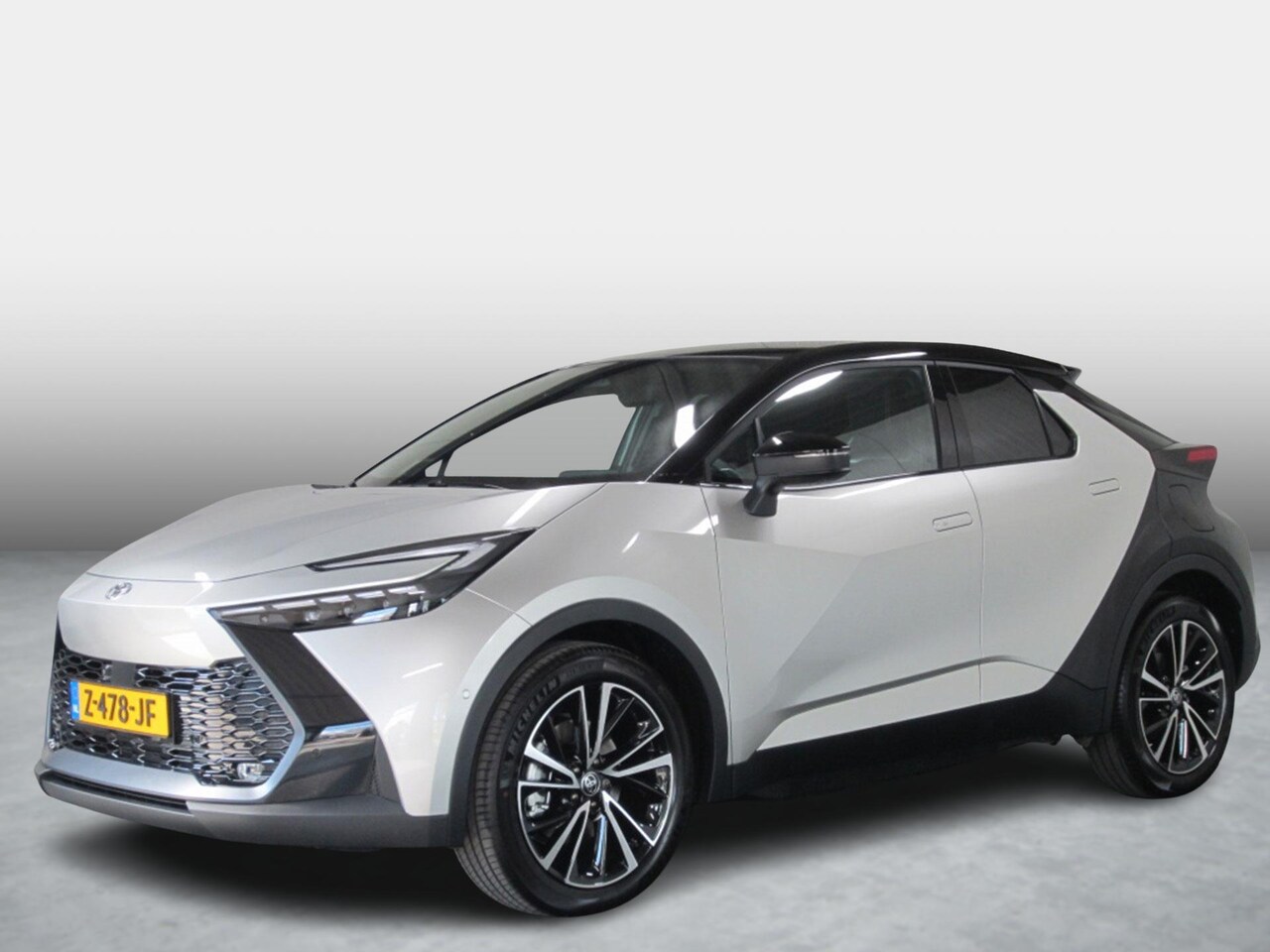 Toyota C-HR - PHEV 200 Premiere Edition Plug-In Demo - AutoWereld.nl